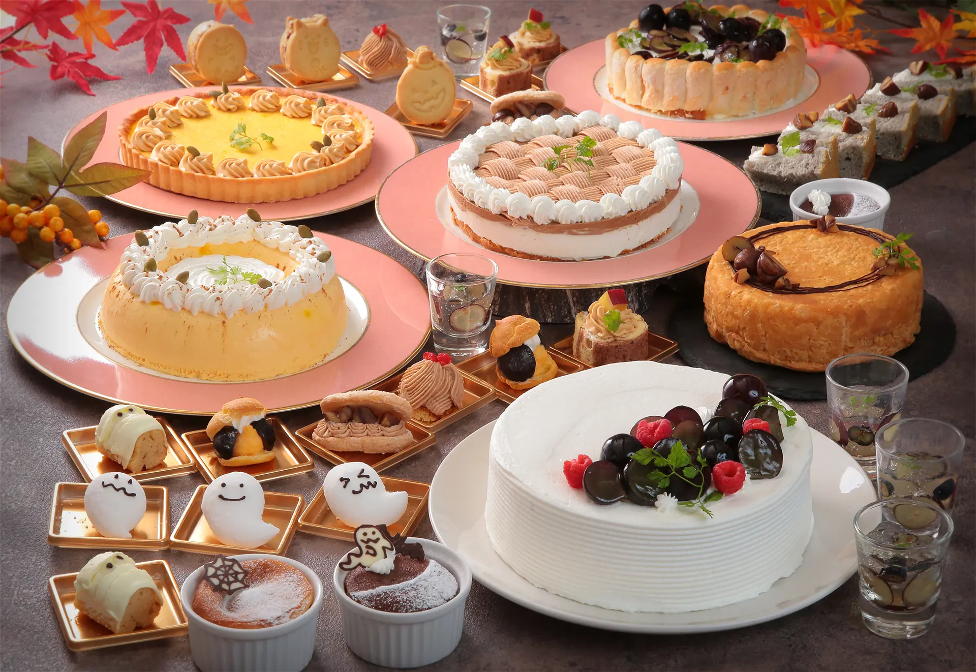 ～秋薫る実りのスイーツフェア　10月3日(土)～11月1日(日)　※土日祝日限定